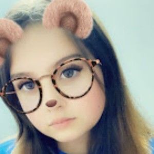 Meet your Posher, Ava